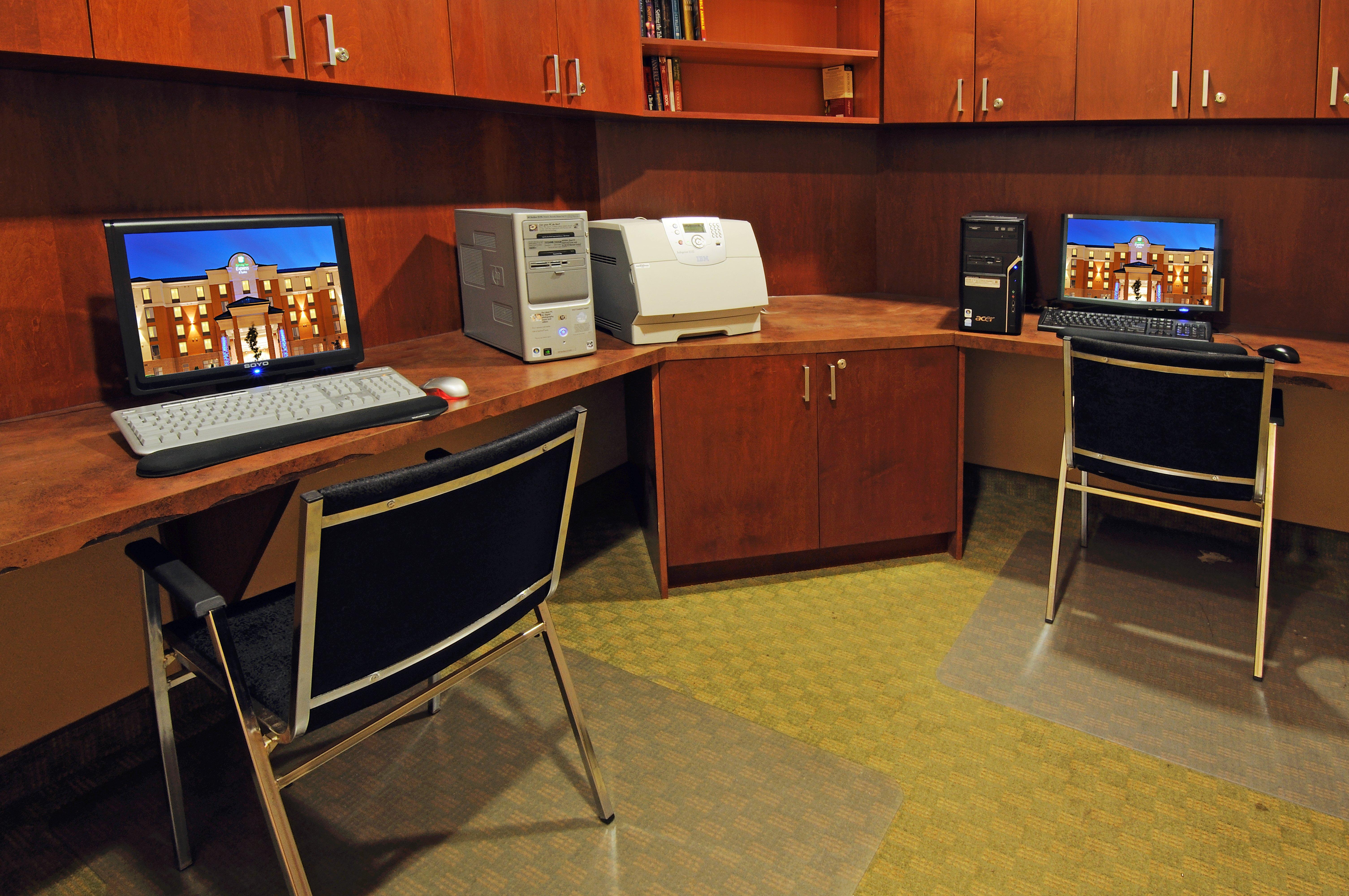 Holiday Inn Express Brampton By Ihg Экстерьер фото