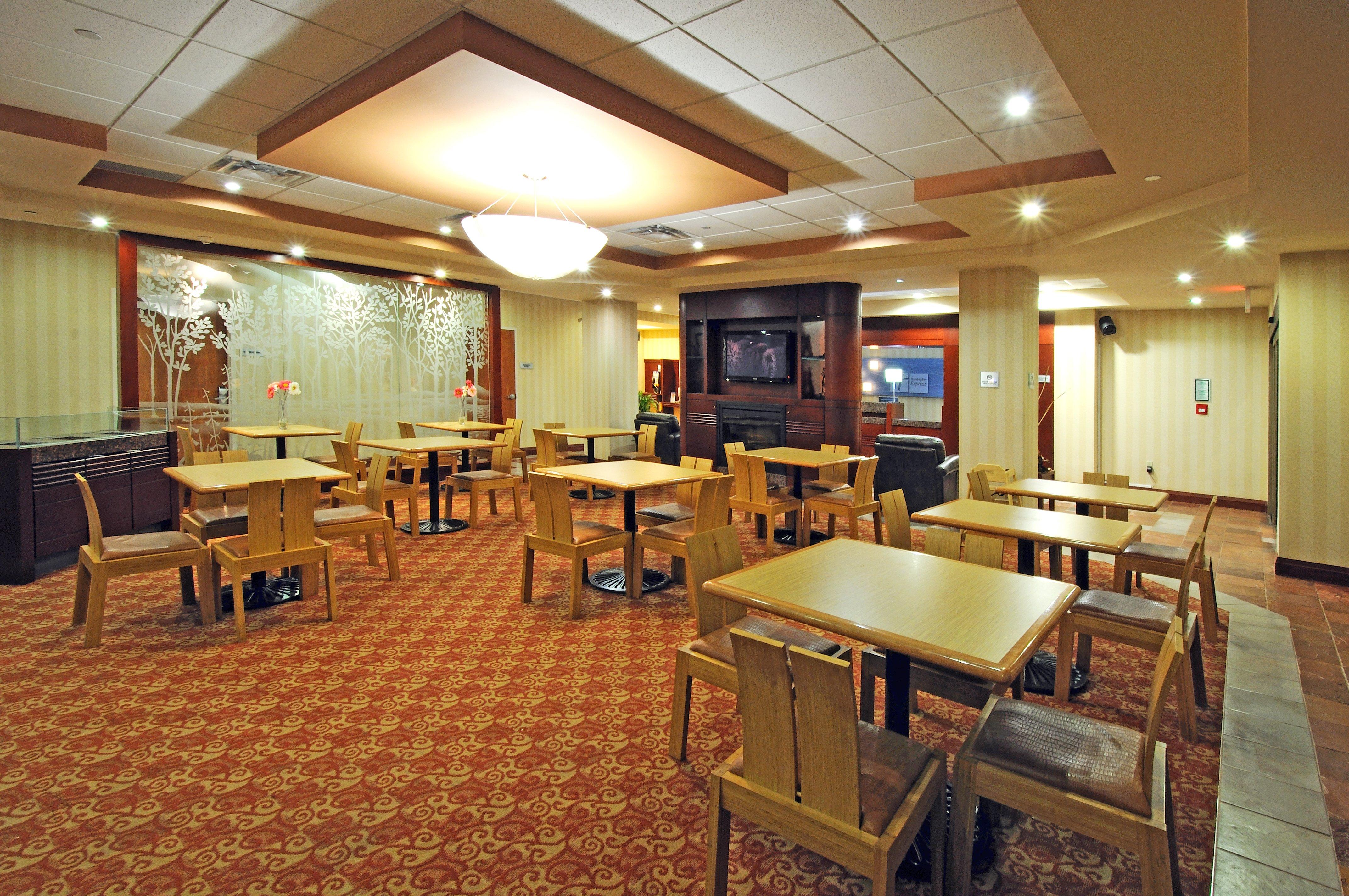 Holiday Inn Express Brampton By Ihg Экстерьер фото