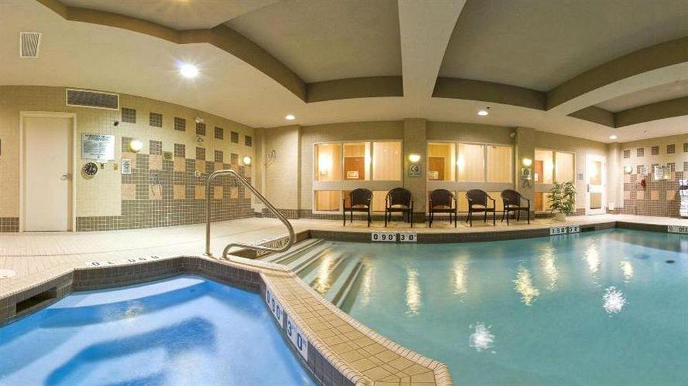 Holiday Inn Express Brampton By Ihg Экстерьер фото